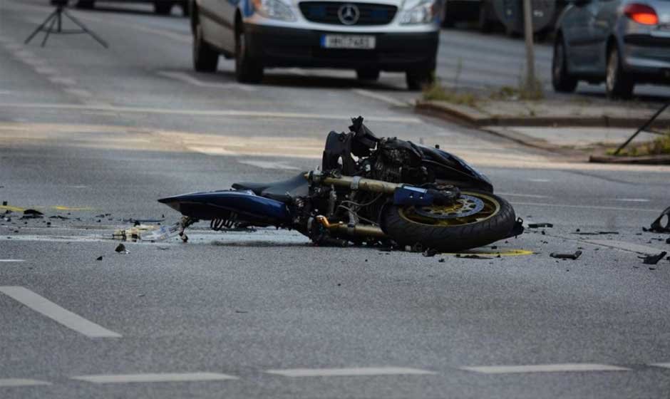 The-Road-Hazards-That-Can-Cause-Serious-Motorcycle-Accidents-in-Texas