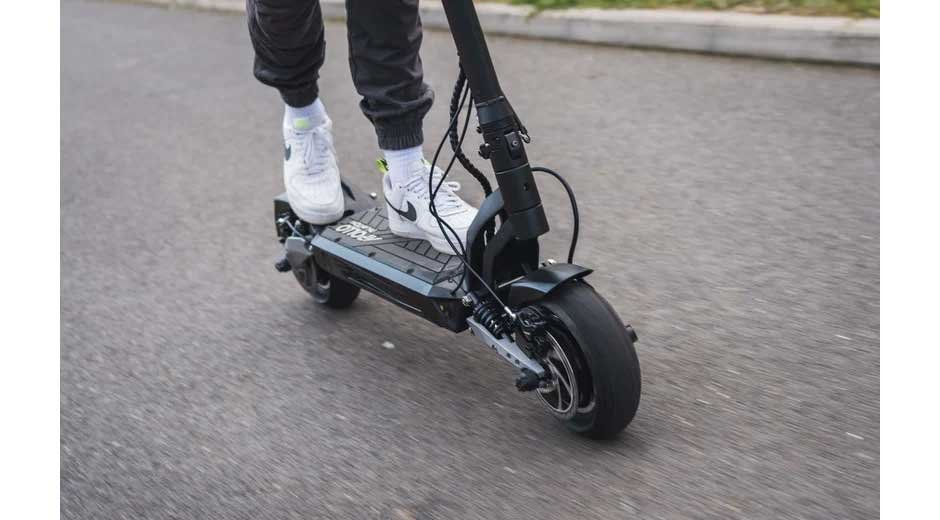 Evaluating Battery Voltage While Choosing the Best Dual Motor Electric Scooter