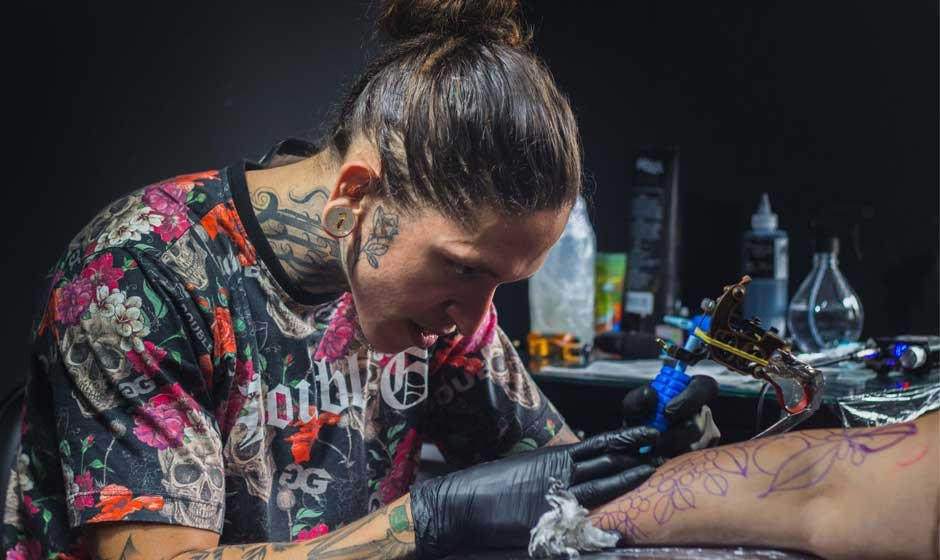 What Makes a Great Tattoo Artist and How They Shape a Tattoo Shop’s Reputation