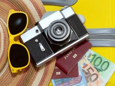 Travel Smarter: How to Organize Expenses and Avoid Hidden Fees